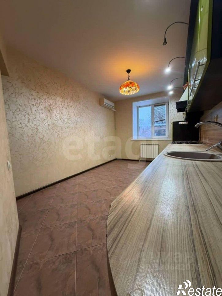 3-комн квартира Уральская улица, 42,  д. 42