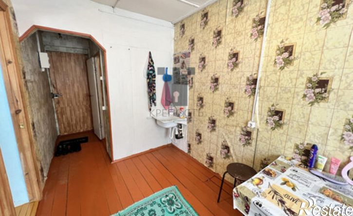 1-комн квартира пл Лесокомбината, 3,  д. 3