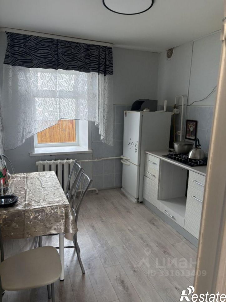 3-комн квартира улица Калинина, 27,  д. 27