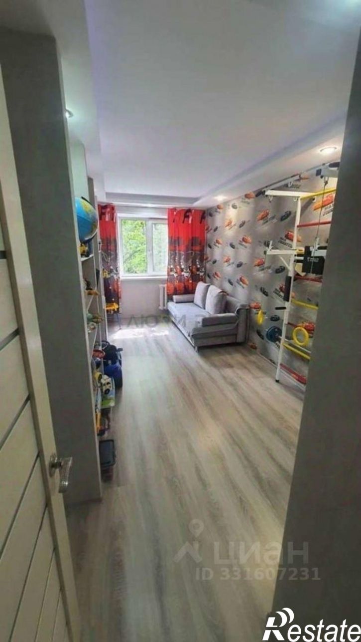 3-комн квартира улица Карима Хакимова,дом 5