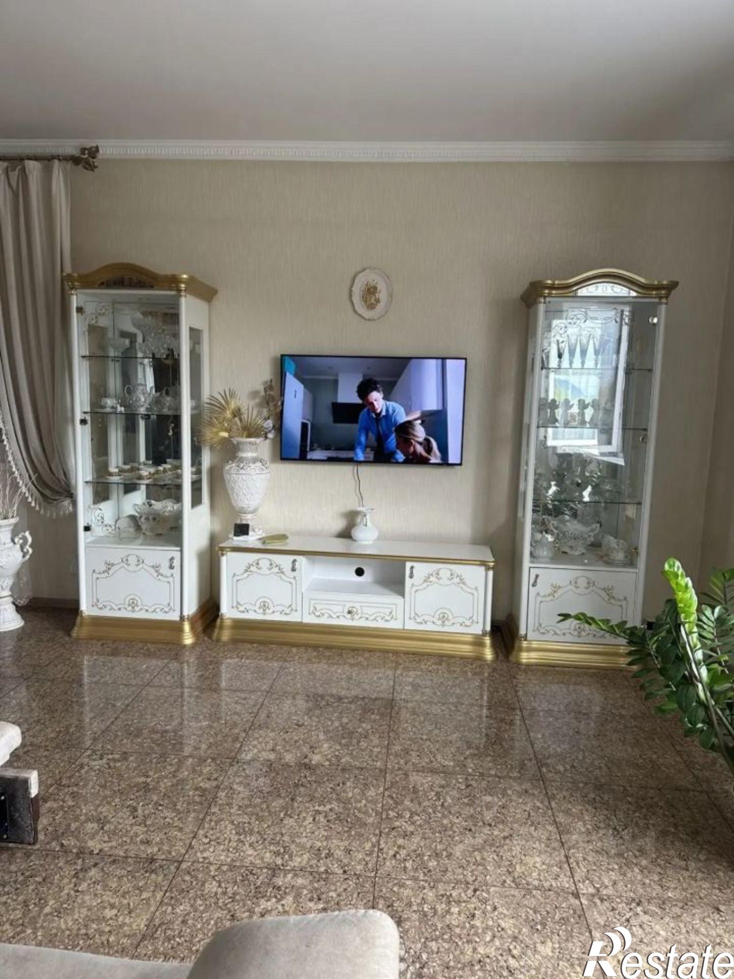Купить дачу, дом, коттедж за 15 000 000 рублей на ул Аминева, 9