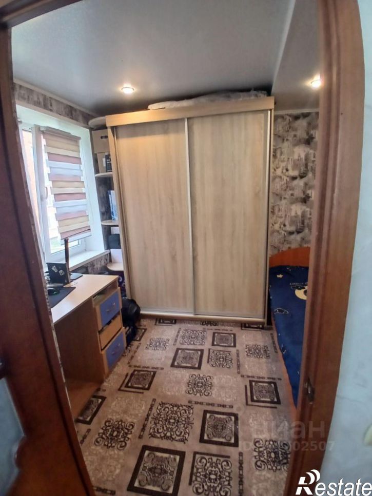 3-комн квартира ул Космонавтов, 4,  д. 4