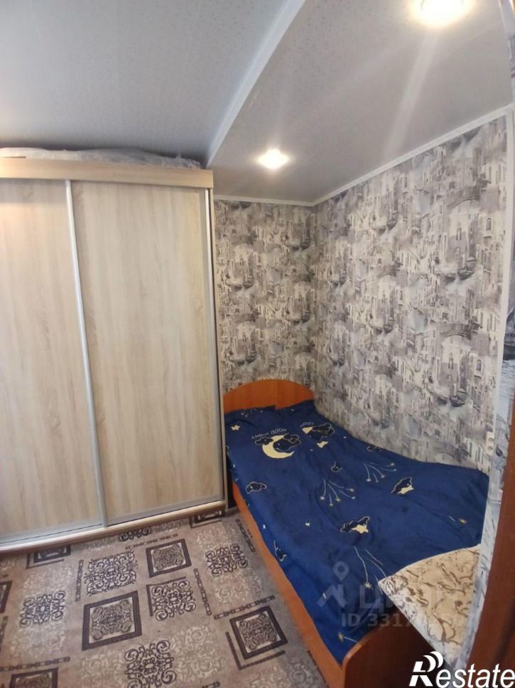 3-комн квартира ул Космонавтов, 4,  д. 4