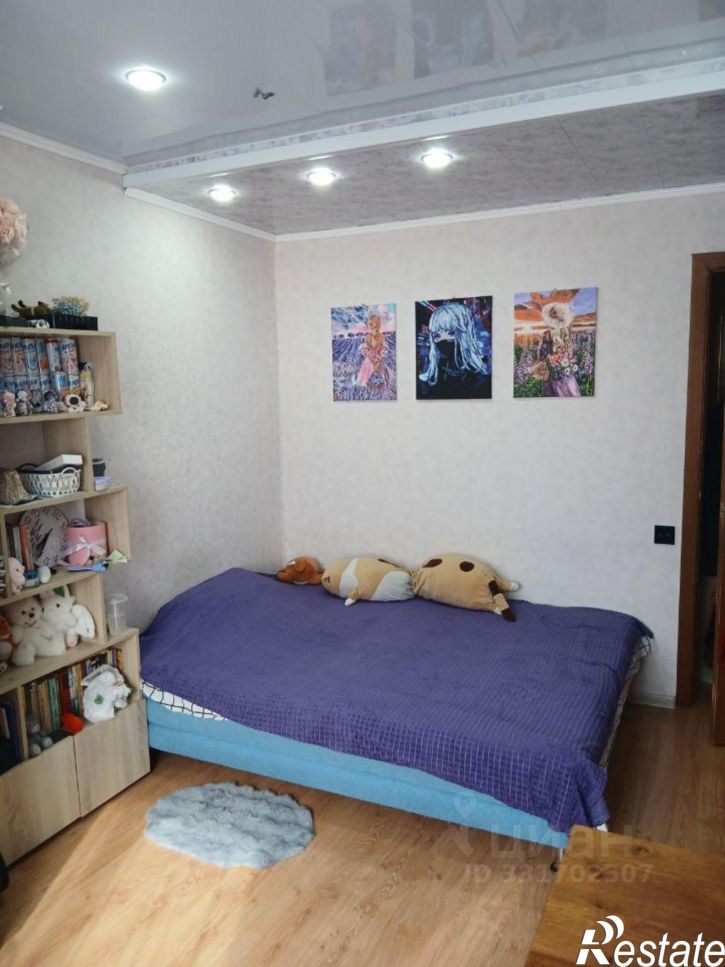 3-комн квартира ул Космонавтов, 4,  д. 4