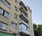 комната 100 кв м ул Коммунаров, 12 А