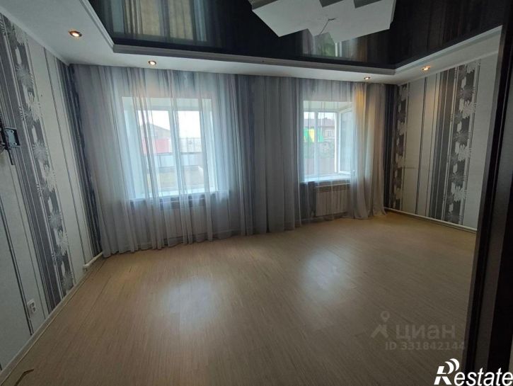 4-комн квартира ул Космонавтов, 12А,  д. 12А