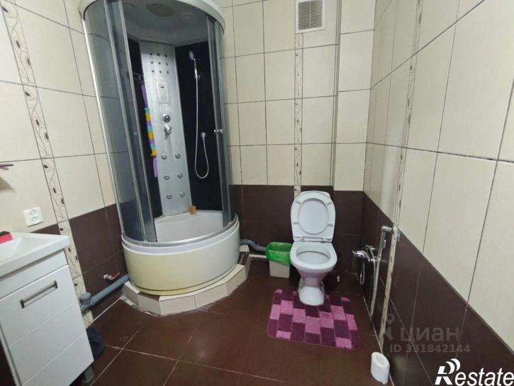 4-комн квартира ул Космонавтов, 12А,  д. 12А