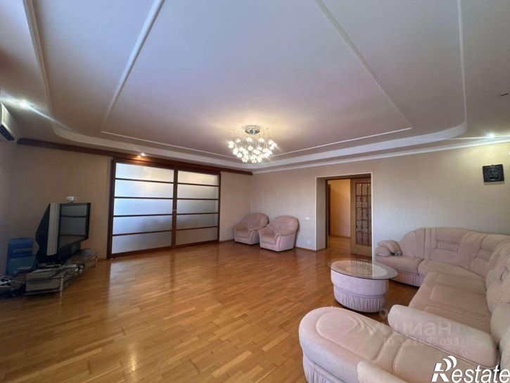 4-комн квартира улица Карла Маркса,дом 53/1