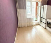 2-комн, 49кв м, этаж 6/9 ул Ахметова, 300