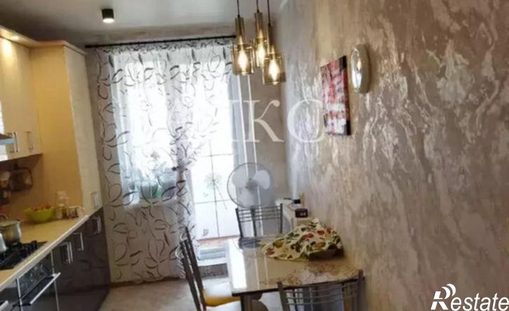 3-комн квартира ул Космонавтов, 6,  д. 6