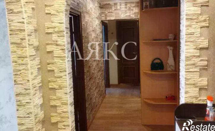 3-комн квартира ул Космонавтов, 6,  д. 6