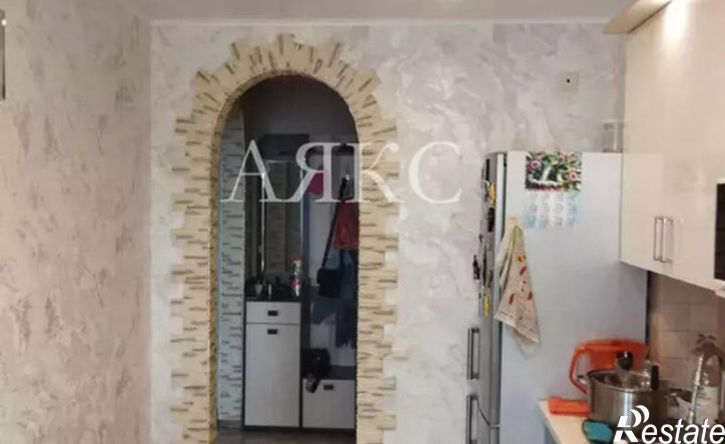 3-комн квартира ул Космонавтов, 6,  д. 6