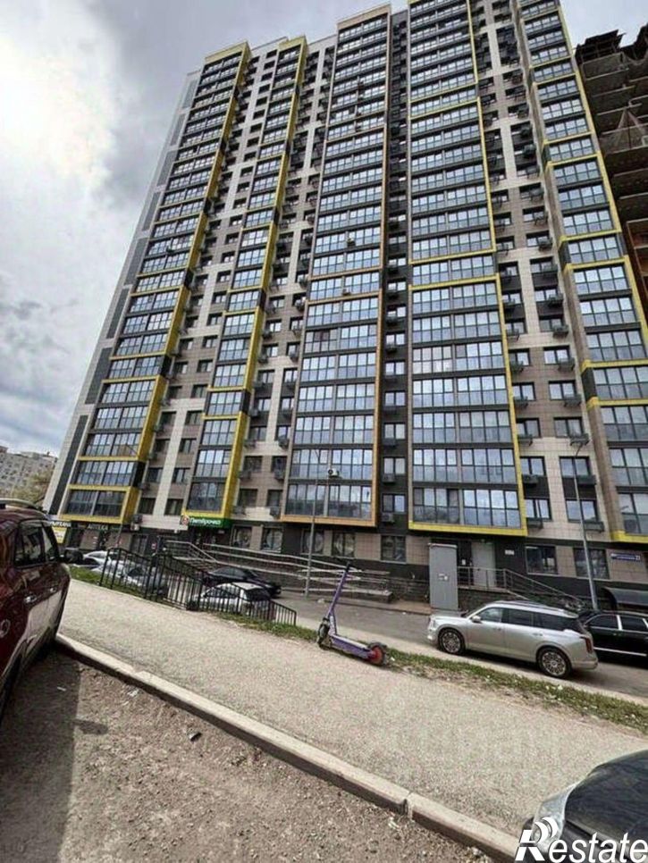 3-комн квартира улица Софьи Перовской,дом 22