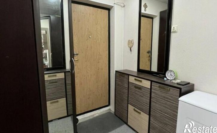 2-комн квартира ул Первых Строителей, 12,  д. 12
