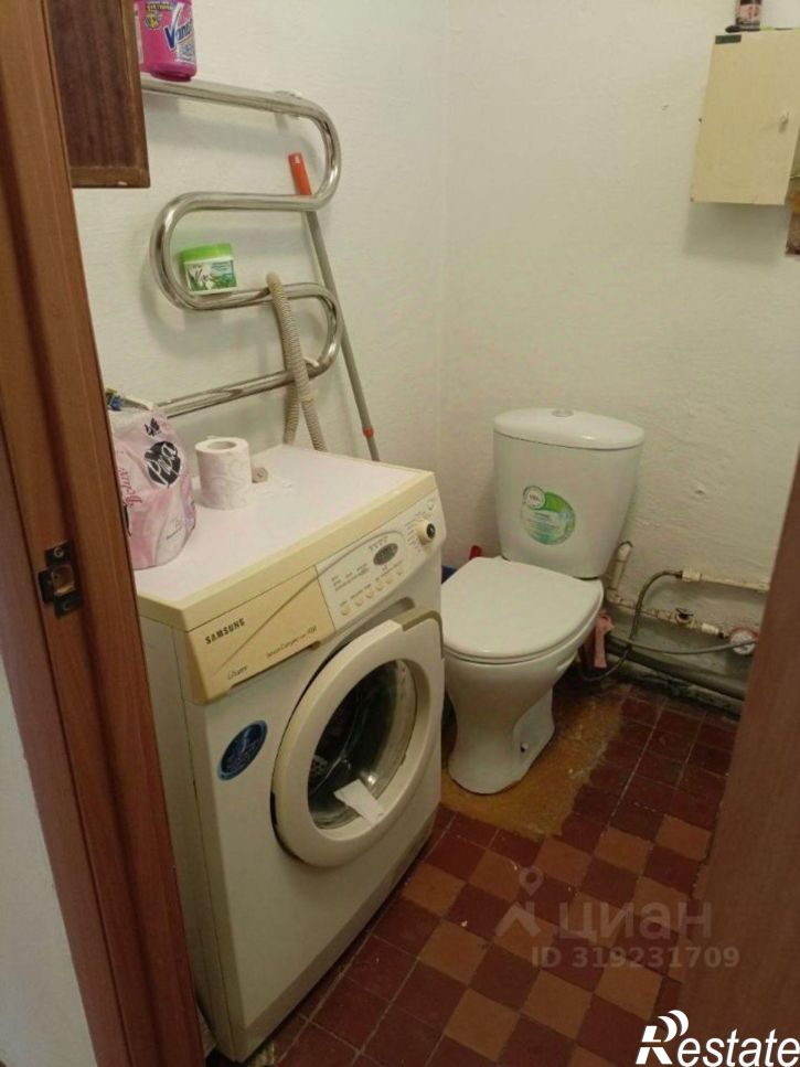 1-комн квартира мкр 32-й, 28,  д. 28