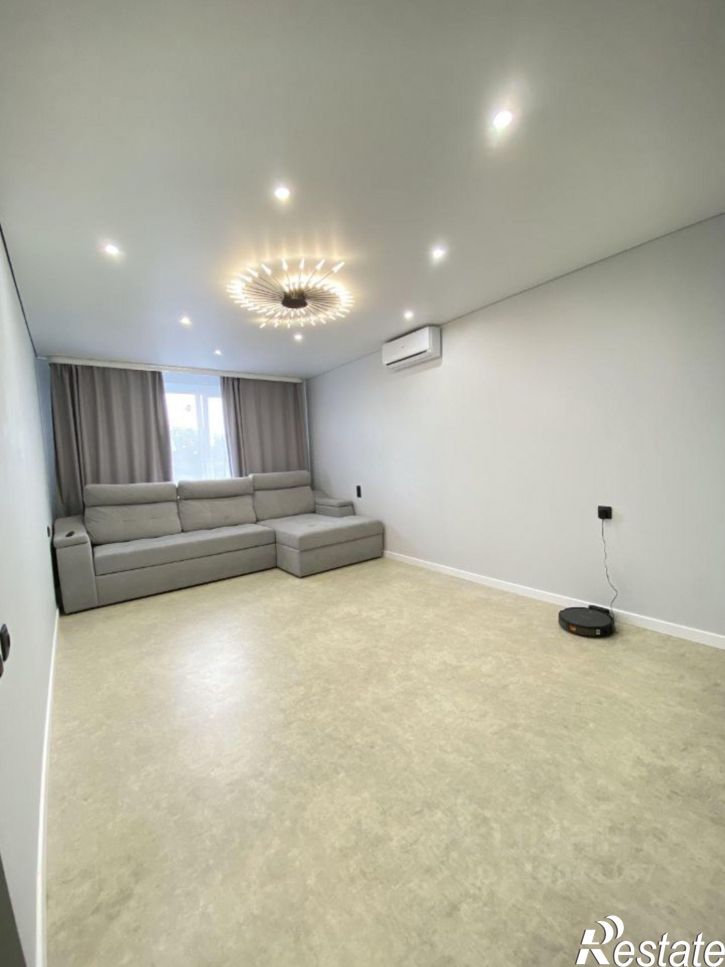 2-комн квартира ул 8 Марта, 5,  д. 5