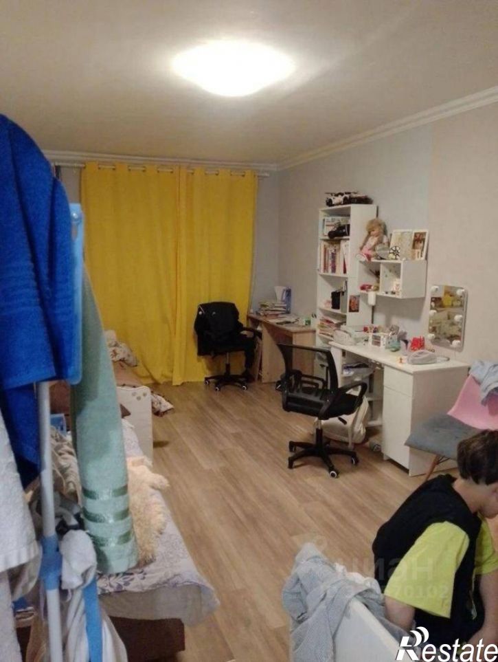 3-комн квартира ул Бориса Перина, 4,  д. 4