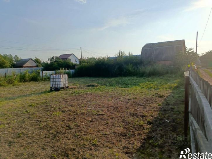 Земельный участок