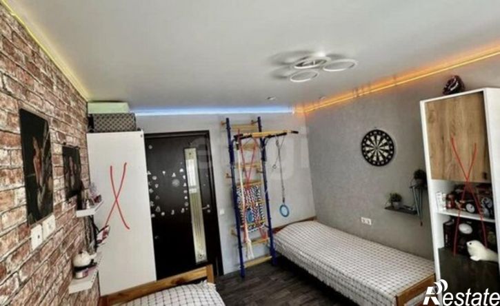 4-комн квартира Стерлитамак, Коммунистическая улица, 29