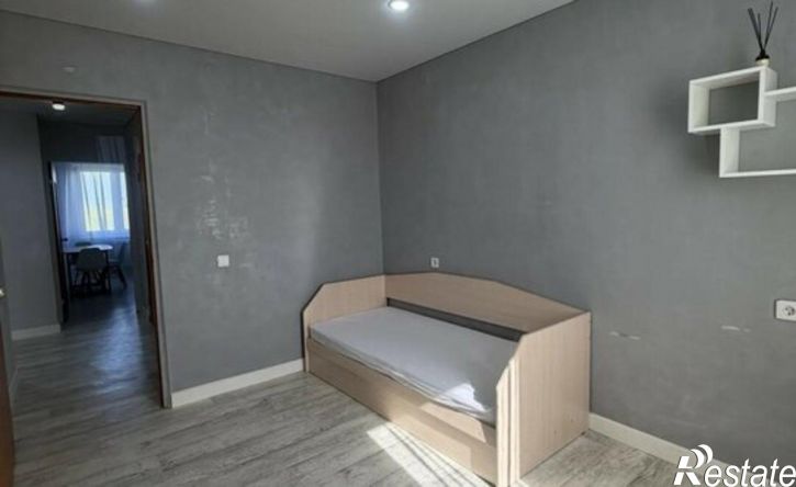 3-комн квартира пр-кт Победы, 5,  д. 5