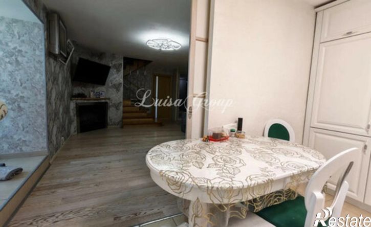 7-комн квартира ул Комарова, 47,  д. 47