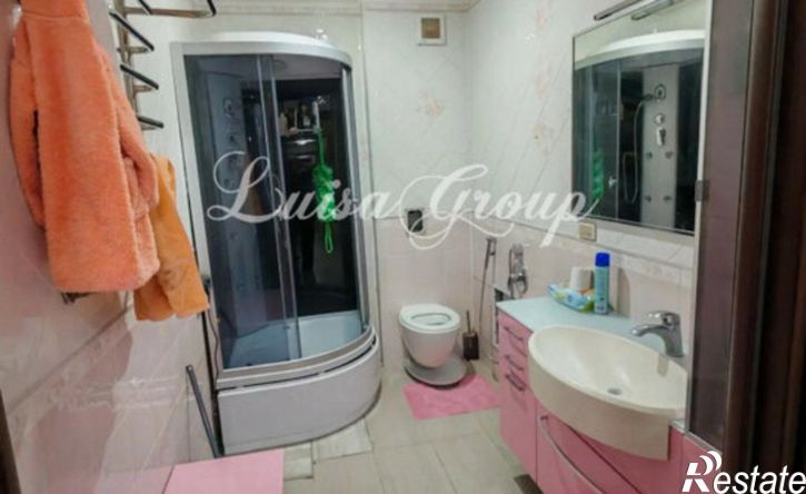 7-комн квартира ул Комарова, 47,  д. 47