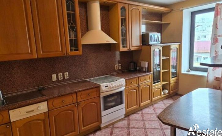 4-комн квартира Уфа, улица Ленина, 60