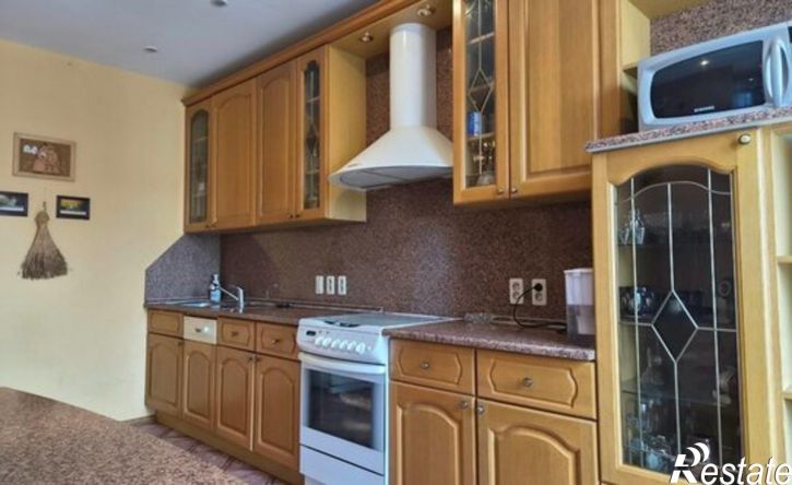 4-комн квартира Уфа, улица Ленина, 60