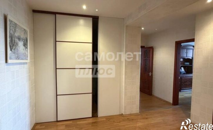 4-комн квартира Уфа, улица Мингажева, 59