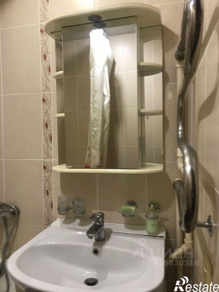 3-комн квартира ул Стахановская, 28,  д. 28