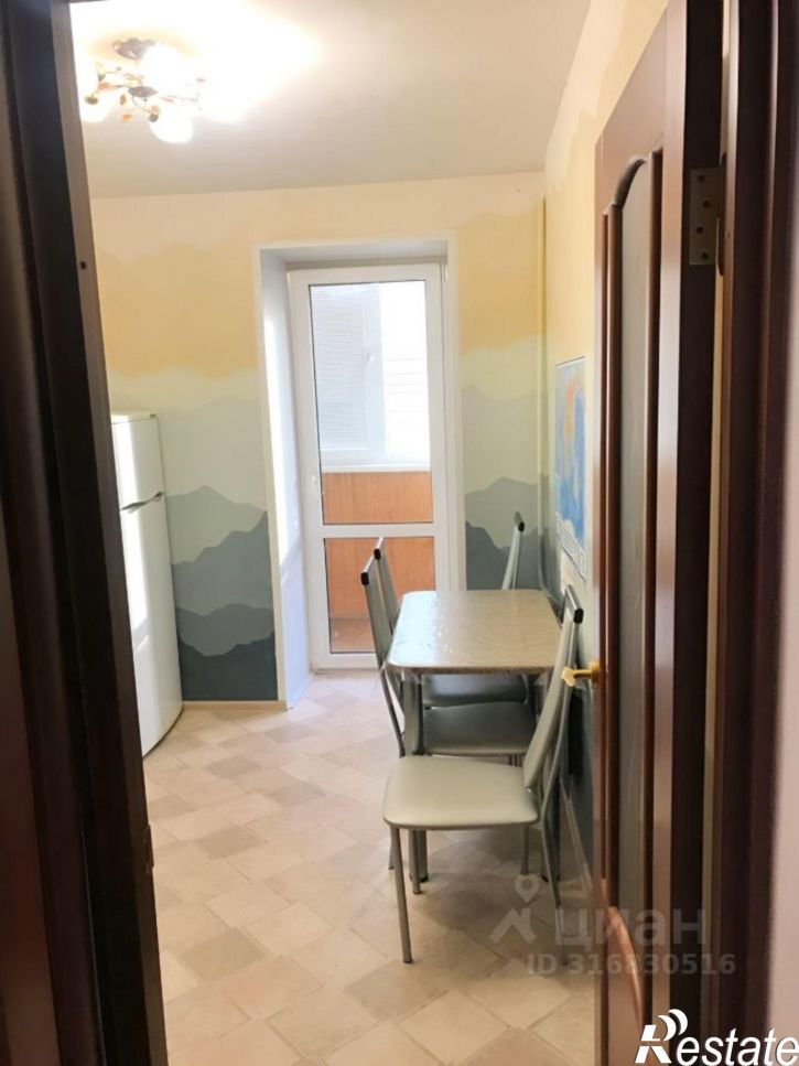 3-комн квартира ул Стахановская, 28,  д. 28