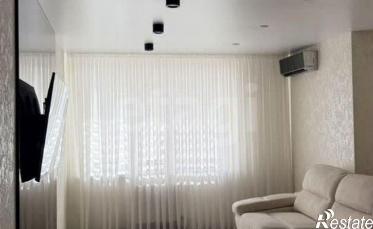 3-комн квартира Стерлитамак, улица 7 Ноября, 101