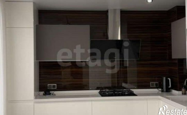 3-комн квартира Стерлитамак, улица 7 Ноября, 101