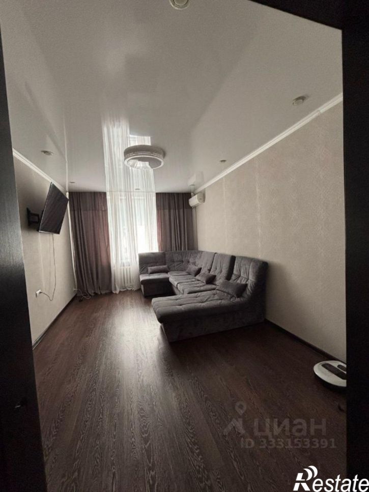3-комн квартира ул Стахановская, 70,  д. 70