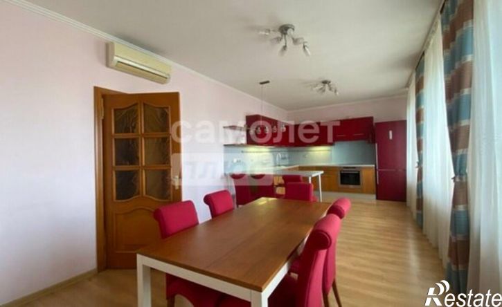 4-комн квартира Уфа, улица Дорофеева, 3