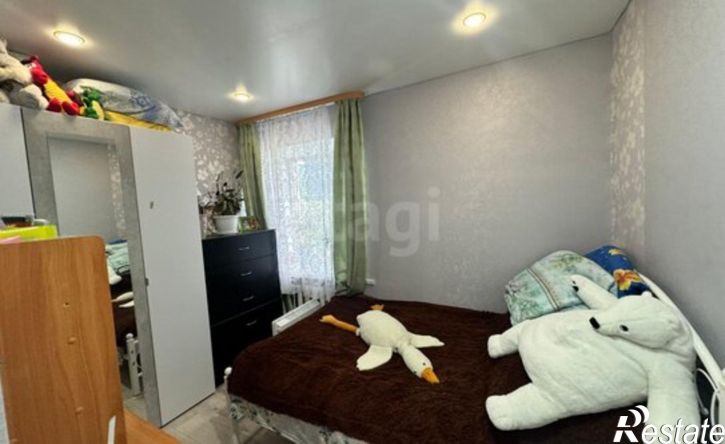 3-комн квартира ул 8 Марта, 12,  д. 12