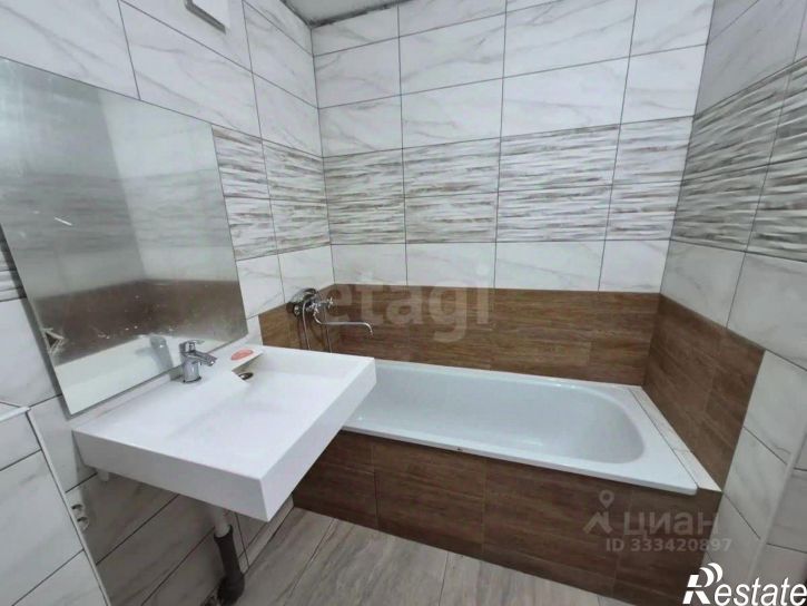 1-комн квартира ул Лазурная, 33,  д. 33