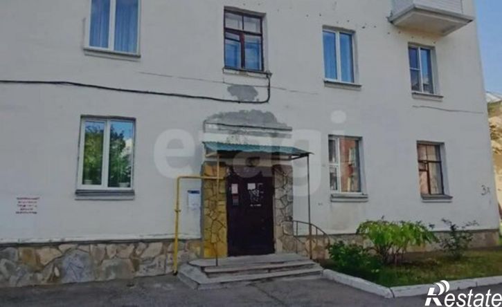 2-комн квартира Салават, улица Дзержинского, 3А