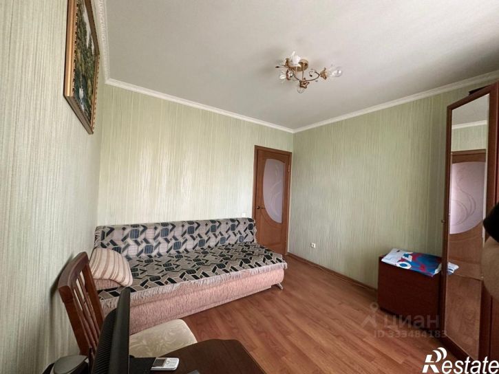 4-комн квартира ул 70 лет Октября, 1,  д. 1