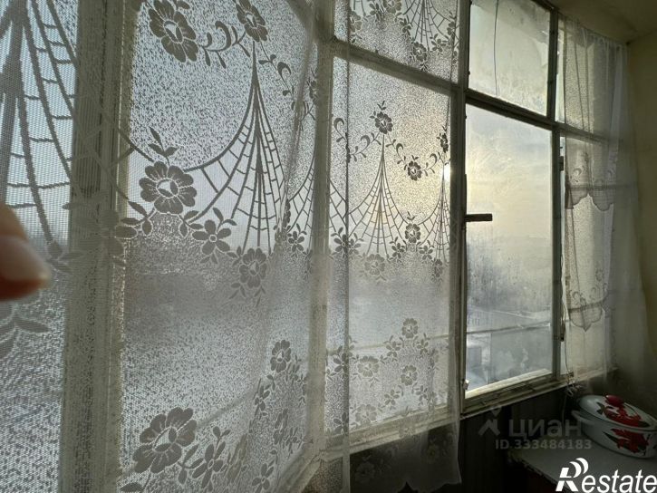 4-комн квартира ул 70 лет Октября, 1,  д. 1