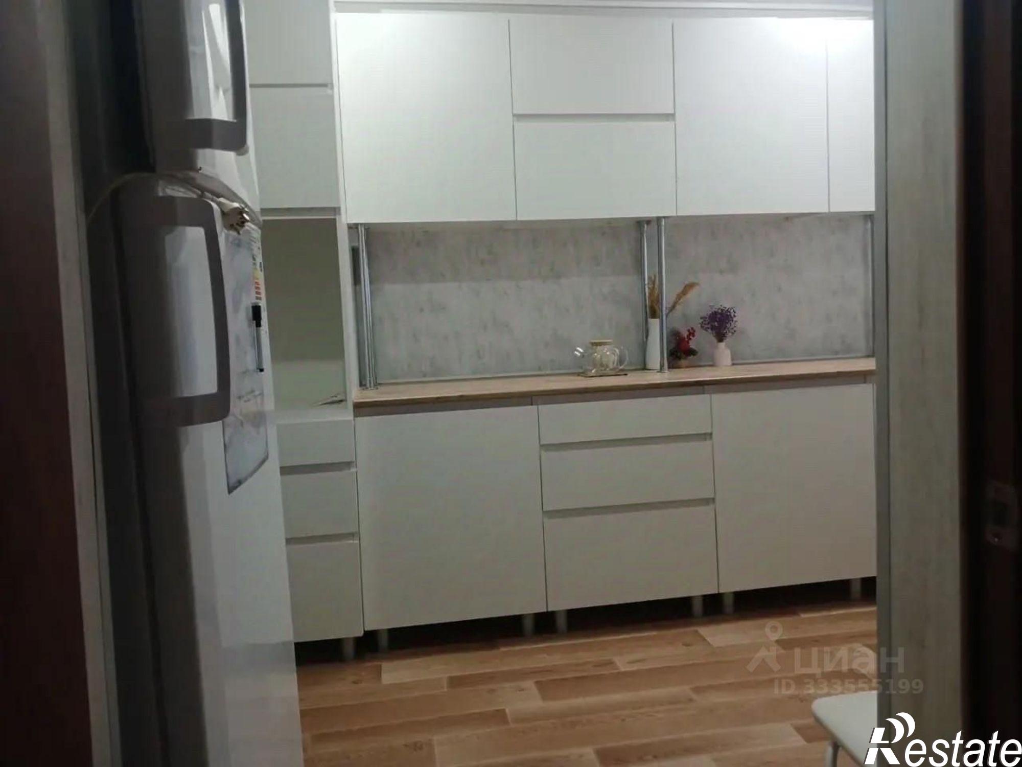 Сдать комнату за 8 000 рублей на ул Комарова, 25б