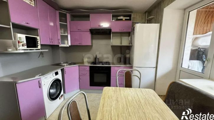 2-комн квартира ул Лазурная, 1,  д. 1