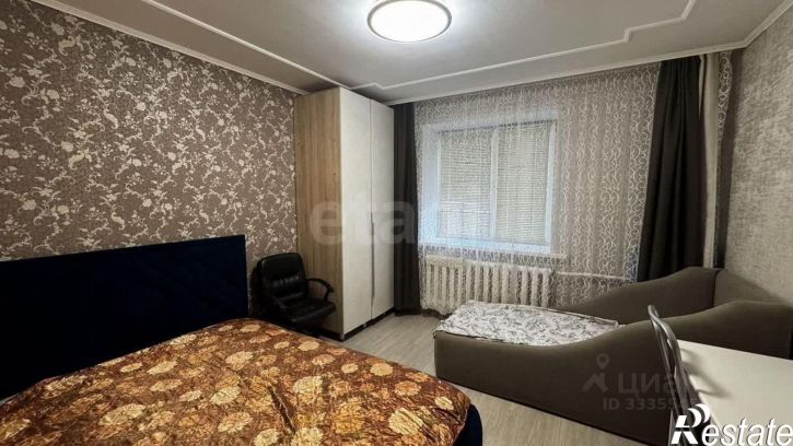2-комн квартира ул Лазурная, 1,  д. 1