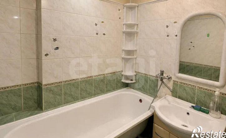 2-комн квартира улица 8 Марта, 32,  д. 32