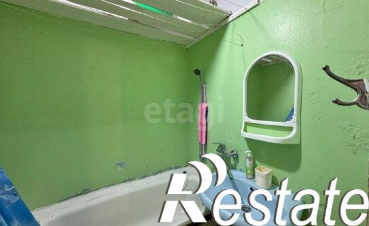 2-комн квартира улица 8 Марта, 42,  д. 42