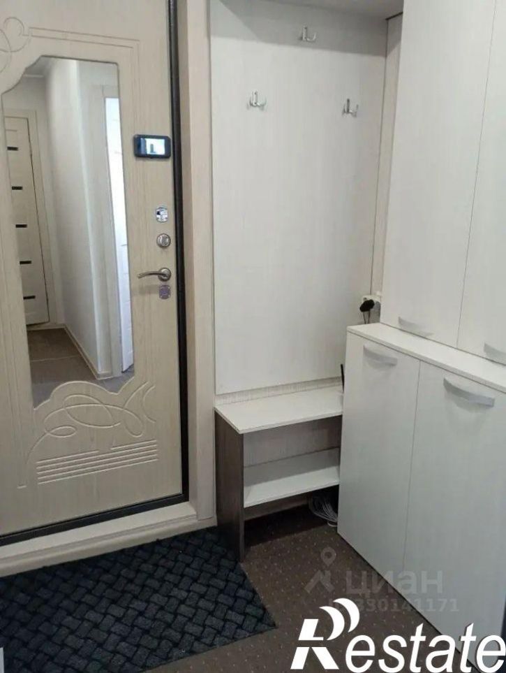 2-комн квартира улица Первых Строителей, 12,  д. 12