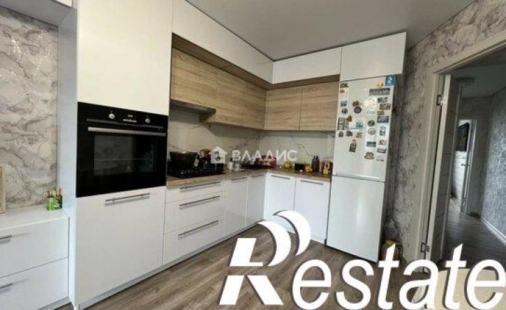 2-комн квартира улица Революционеров, 42,  д. 42
