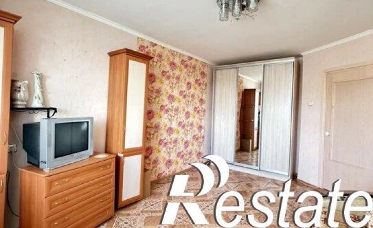 1-комн квартира улица Комарова, 43А,  д. 43А