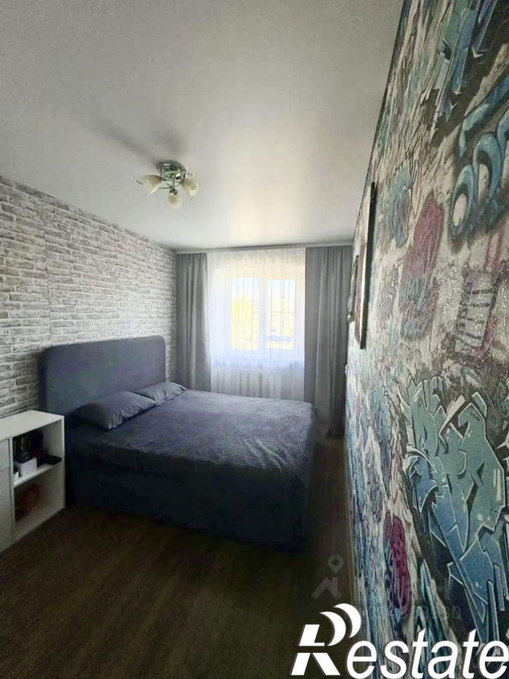 3-комн квартира улица Седова, 113/2,  д. 113/2