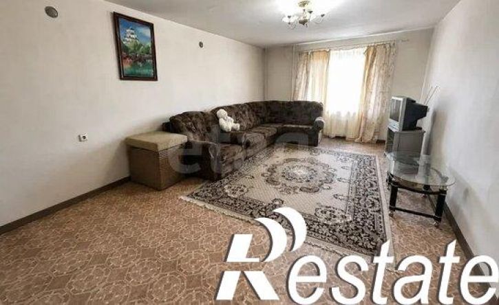 2-комн квартира улица Гагарина, 90,  д. 90